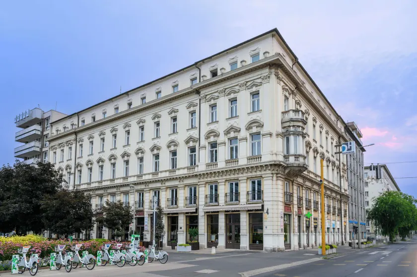 Danubius Hotel Raba - Image 1