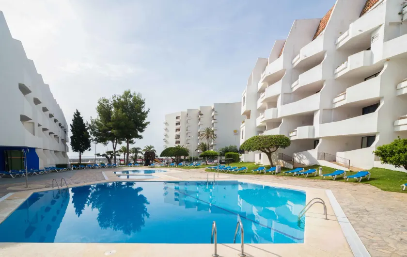 Apartamentos Complejo Eurhostal - Image 1