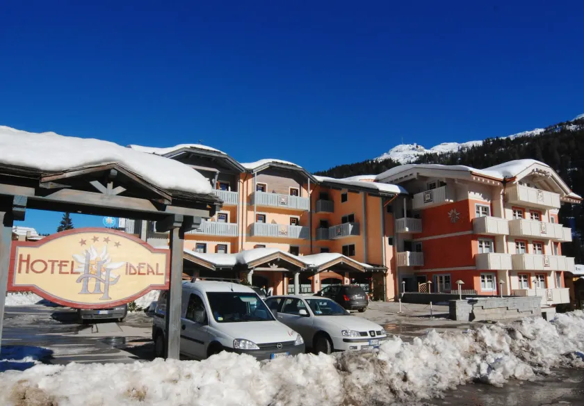 Hotel Ideal - Image 1