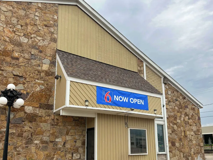 Motel 6 Ada OK - Image 1