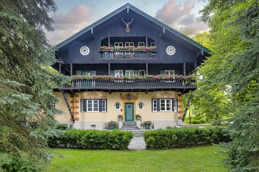 Villa Zollhaus Bed & Breakfast - Image 1