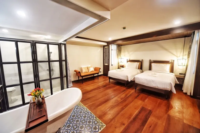 De Manor Chiang Mai Hotel - Image 1