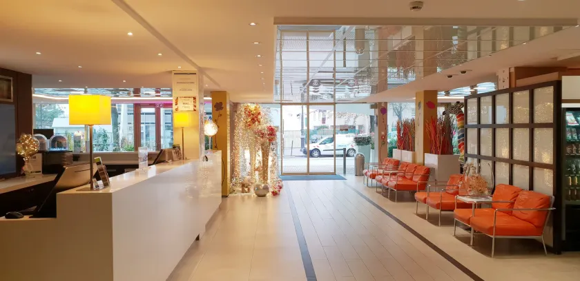 Holiday Inn Express Paris Canal De La Villette - Hall