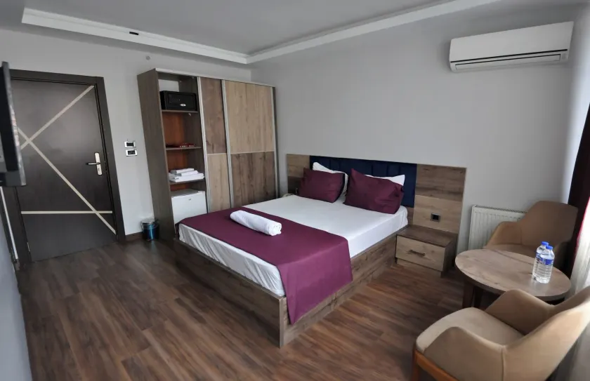 Waha Hotel - Image 1