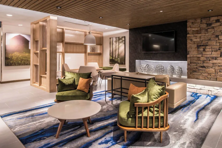 Fairfield Inn & Suites by Marriott Staunton - Image 1