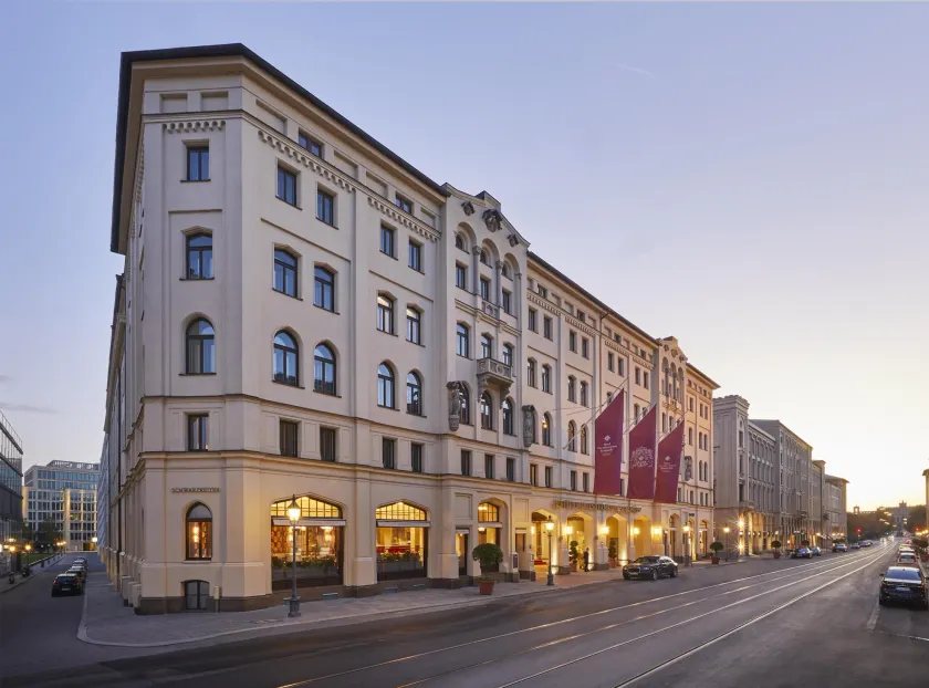 Vier Jahreszeiten Kempinski München - Image 1
