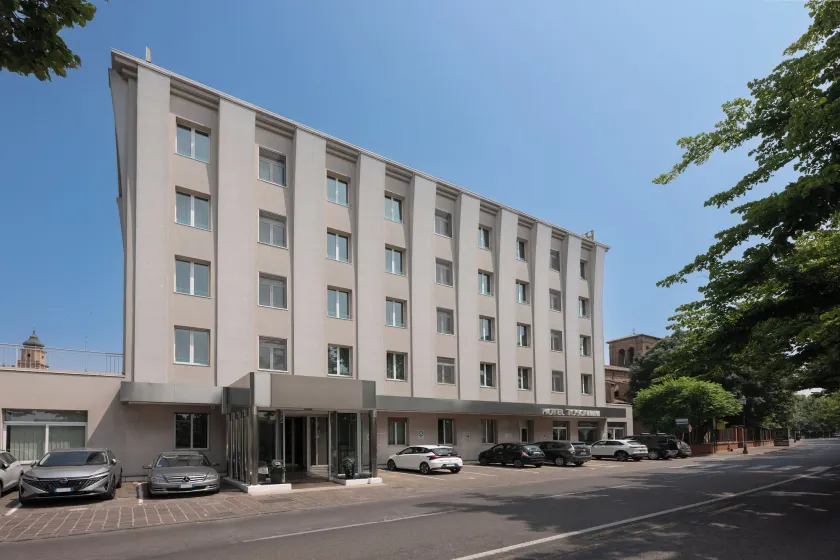 Hotel Toscanini - Image 1