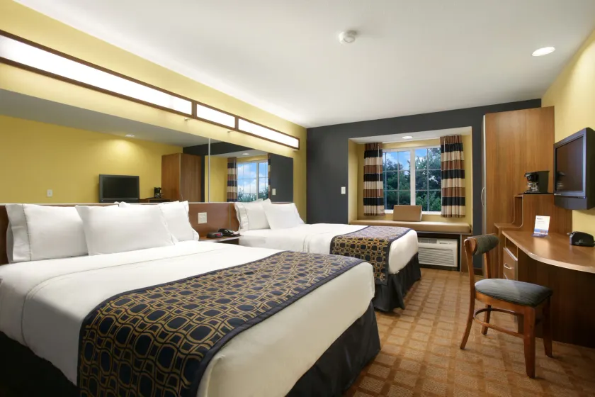 Microtel Inn & Suites - Kearney - Image 1