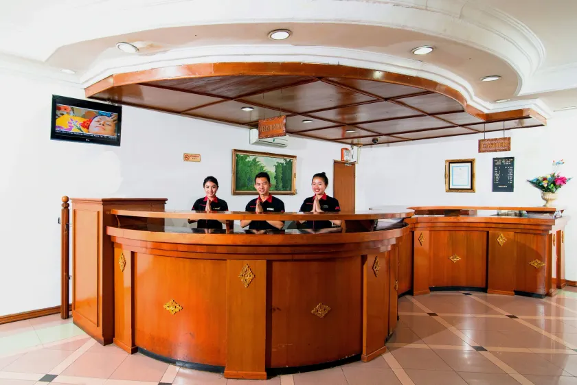 Puri Jaya Hotel - Image 1