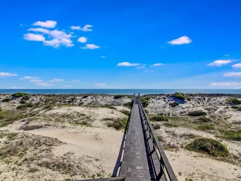 Sailmaker 203 Lovely 2BR Oceanfront | Patio | Pool - Image 1
