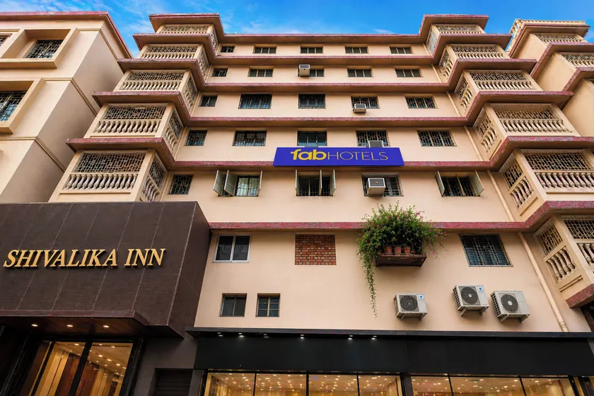 FabHotel Sivalika Inn - Howrah - Image 1