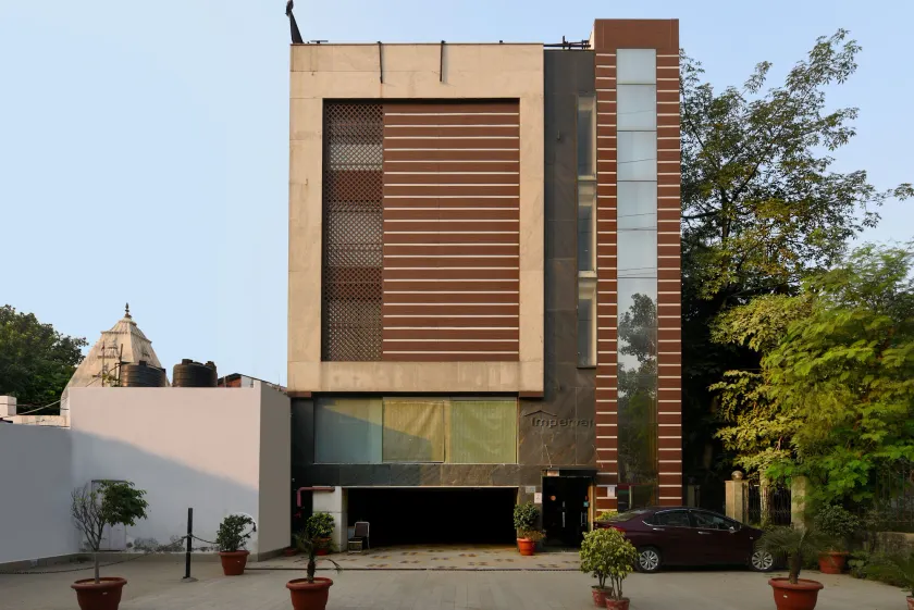 Hotel Imperial Villa - Image 1