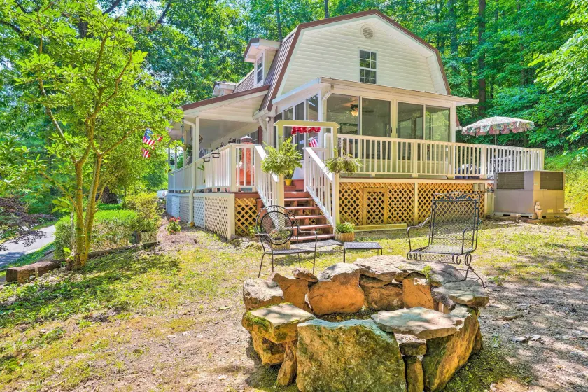Secluded Chattanooga Getaway w/ Deck + Yard! - Image 1
