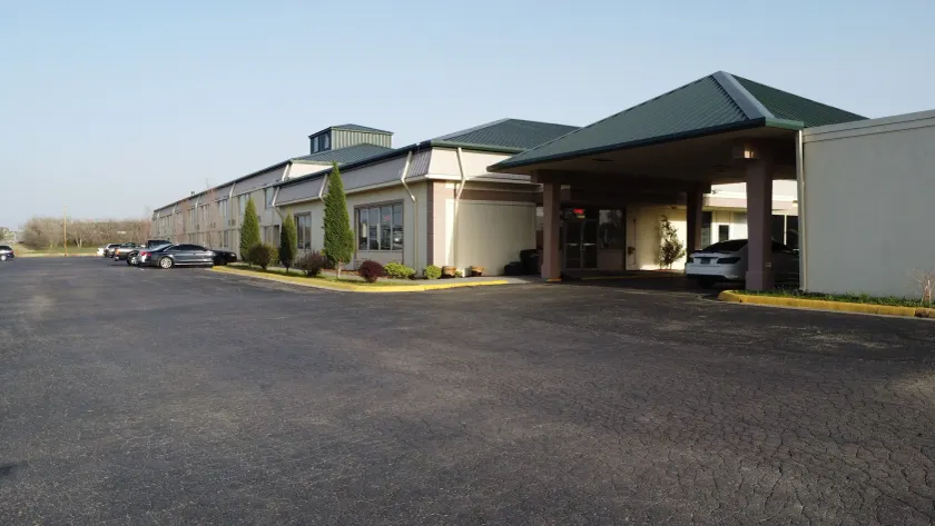USA Inn Junction City Near Fort Riley - Image 1
