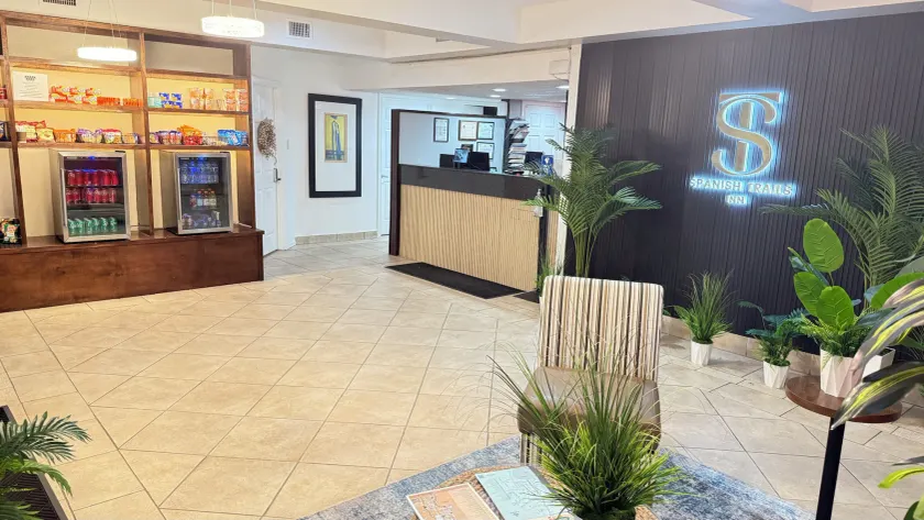 Spanish Trails Inn - Laredo Hotel - Image 1