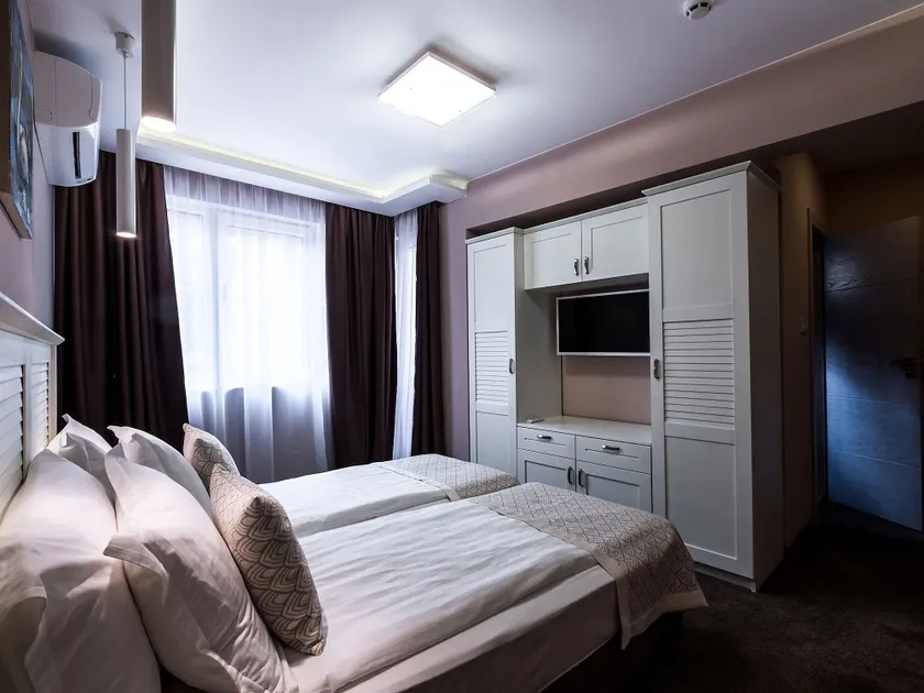 Caro Apartments & Rooms - Image 1