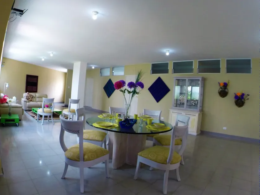 Casa Mesa - Image 1