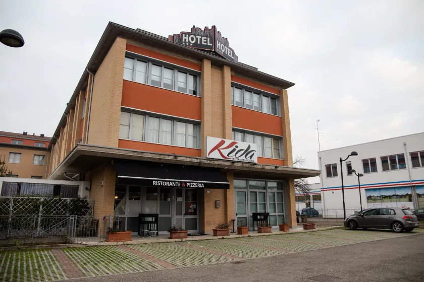 ALBA HOTEL - Image 1