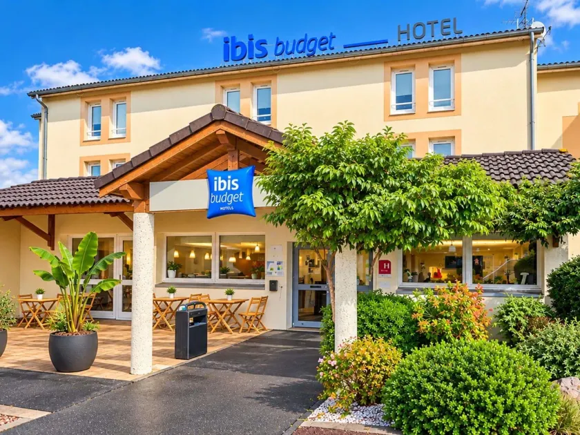 ibis budget Lisieux - Image 1