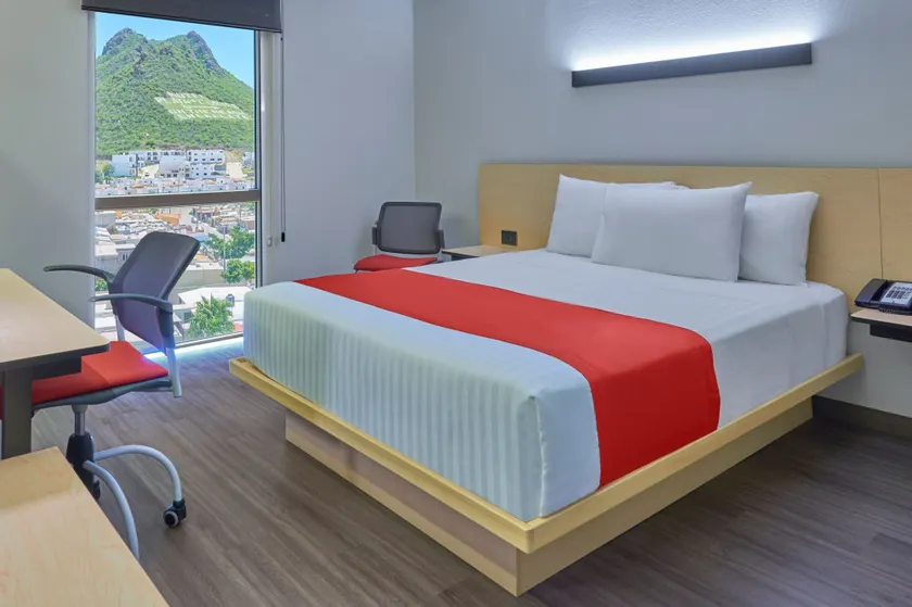 City Express by Marriott Guaymas - Image 1