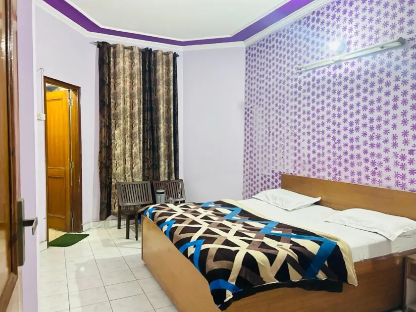Sunrise hotel - Image 1