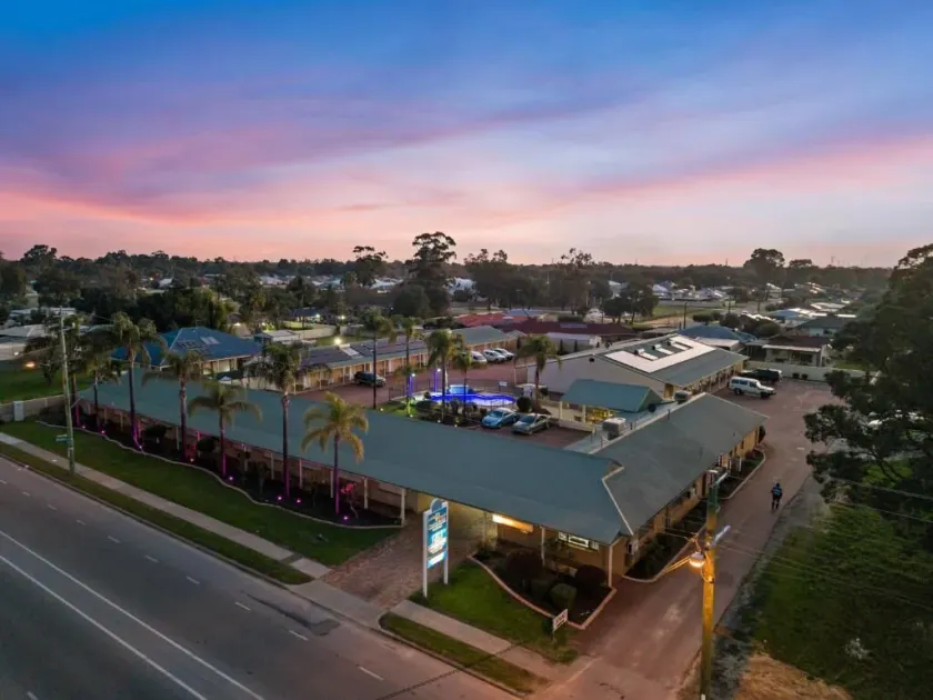 Pinjarra Resort - Image 1