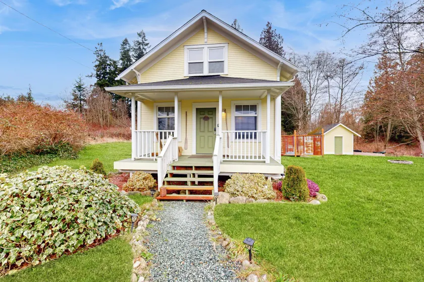 Cozy Cottage w/ Hot Tub in Freeland, Pets Welcome! - Image 1