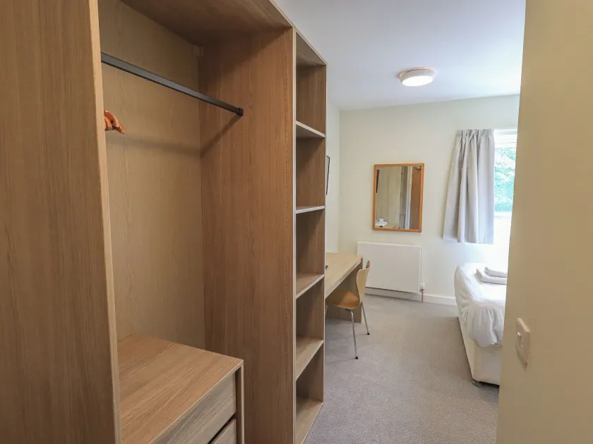 Jubilee First-floor Double Bedroom - Image 1