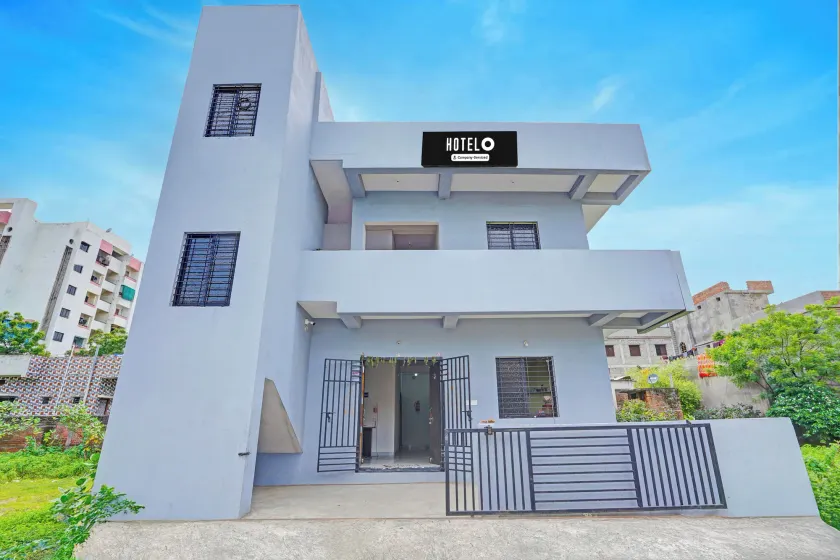 Super Hotel O CRPF Crossway Formerly V7 Inn Service Apartment - Image 1