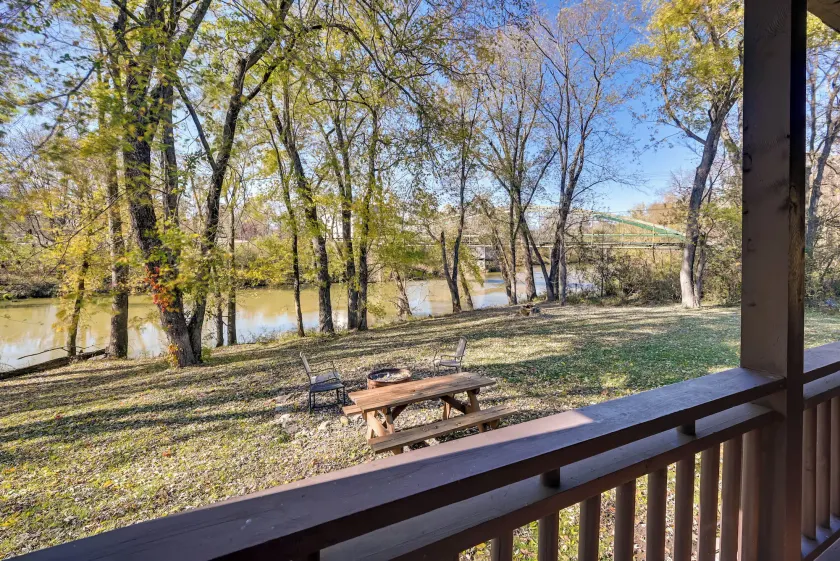 Cabin Along Rough River! Views, Fire Pit & Grill - Image 1