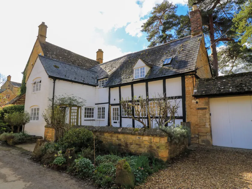 April Cottage - Image 1