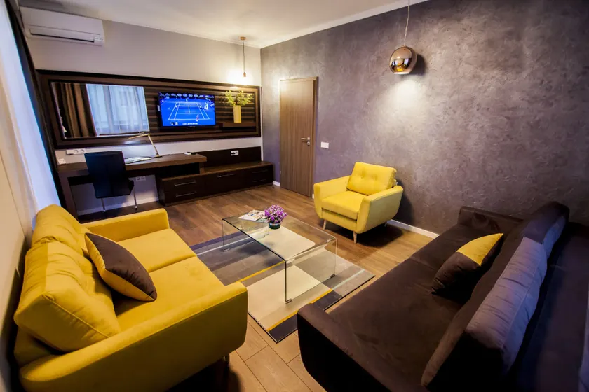Cluj Business Class - Image 1