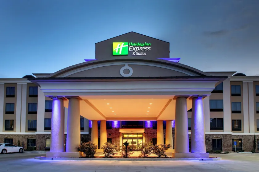 Holiday Inn Express Natchez South West by IHG - Image 1