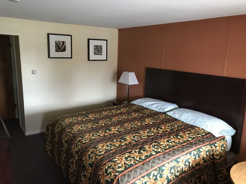 Angola Motel - Image 1