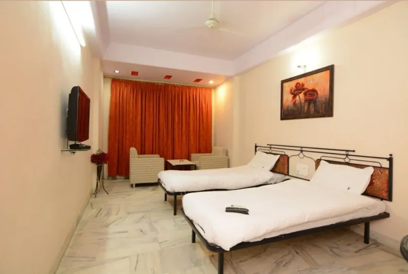 Hotel Vrandavan - Image 1