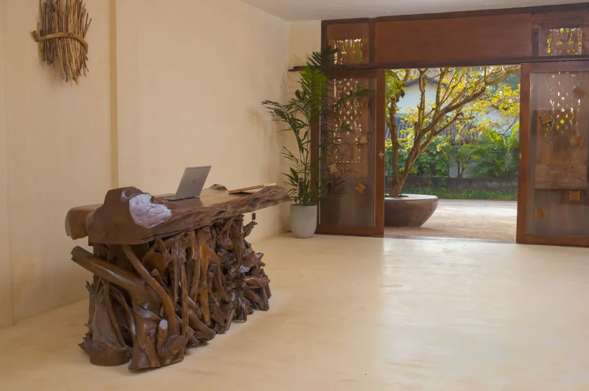 Spicepeek Boutique Hotel CMB Airport - Interior entrance