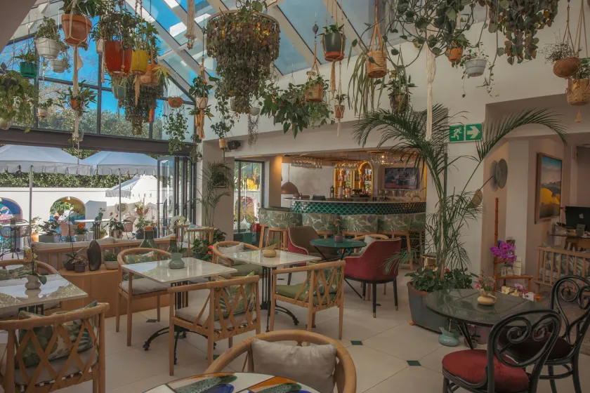 Le Petit Manoir Boutique Hotel - Image 1