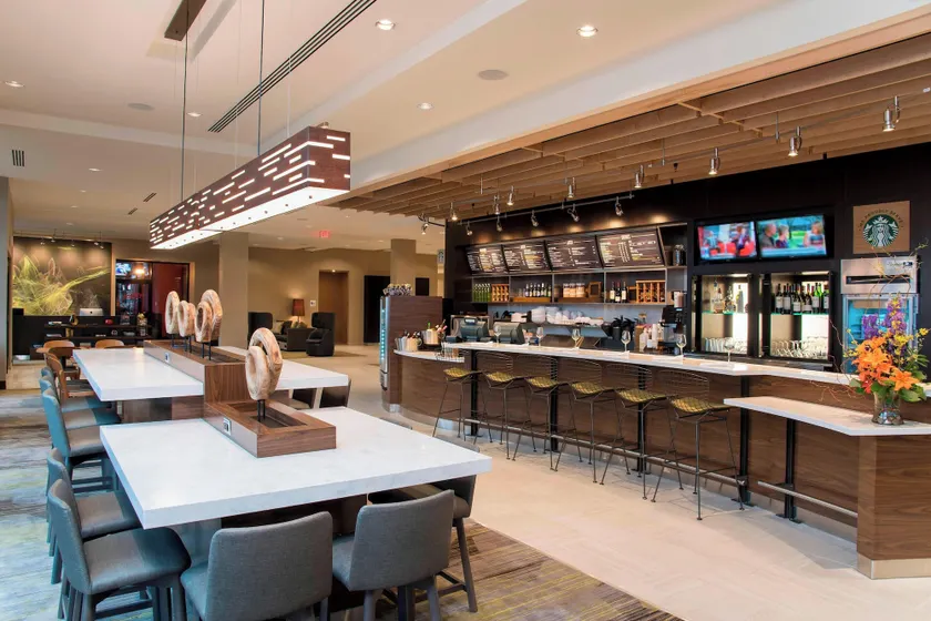 Courtyard by Marriott Holland Downtown - Image 1