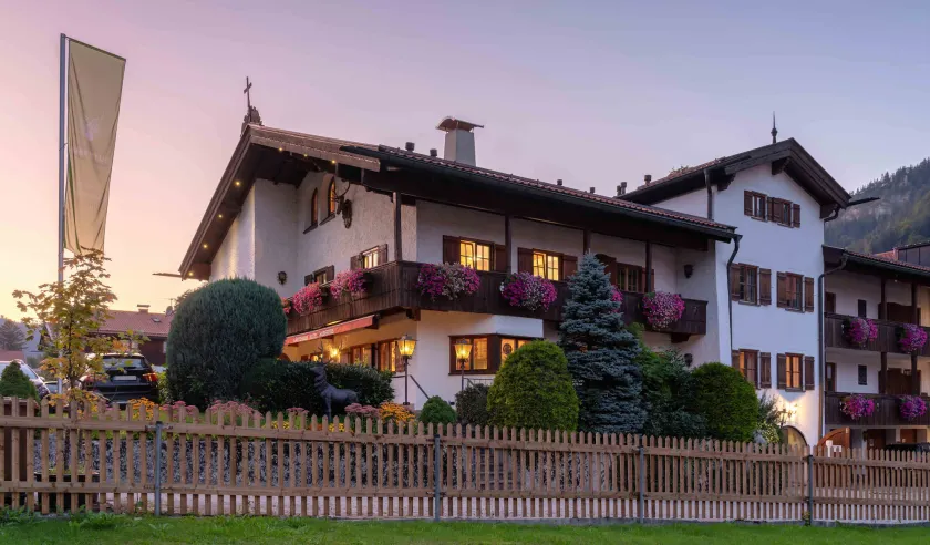 Hotel Hubertus Schliersee - Image 1