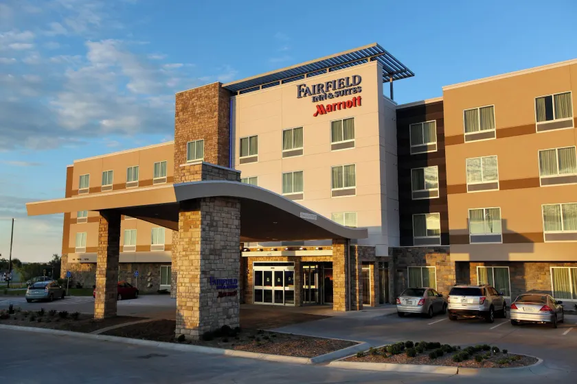 Fairfield Inn & Suites by Marriott Omaha Papillion - Image 1