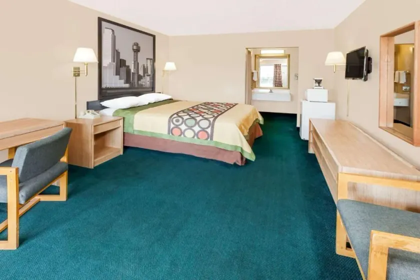Arya Inn & Extended Stay - Image 1