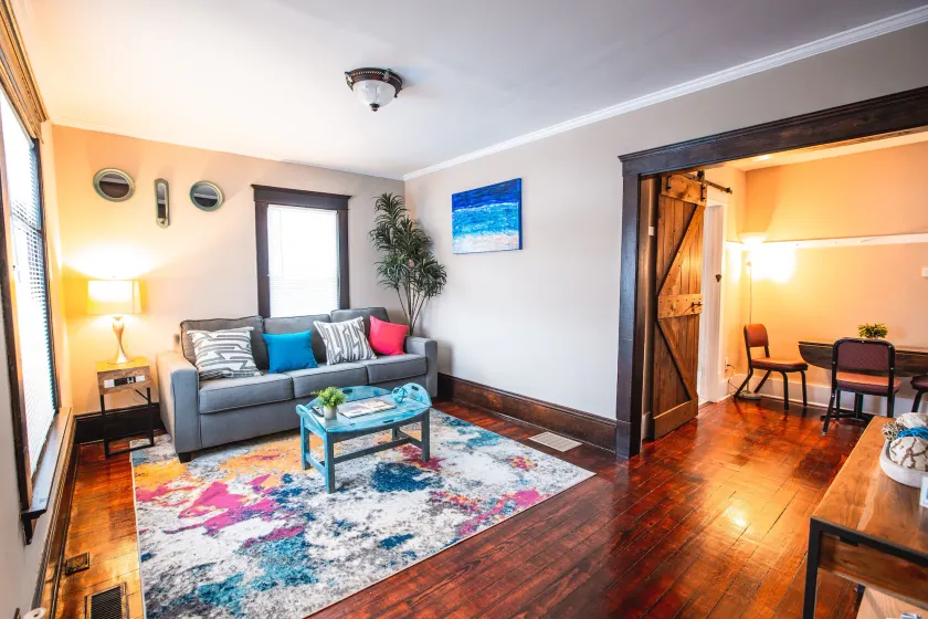 Wine Valley Bungalow - Image 1