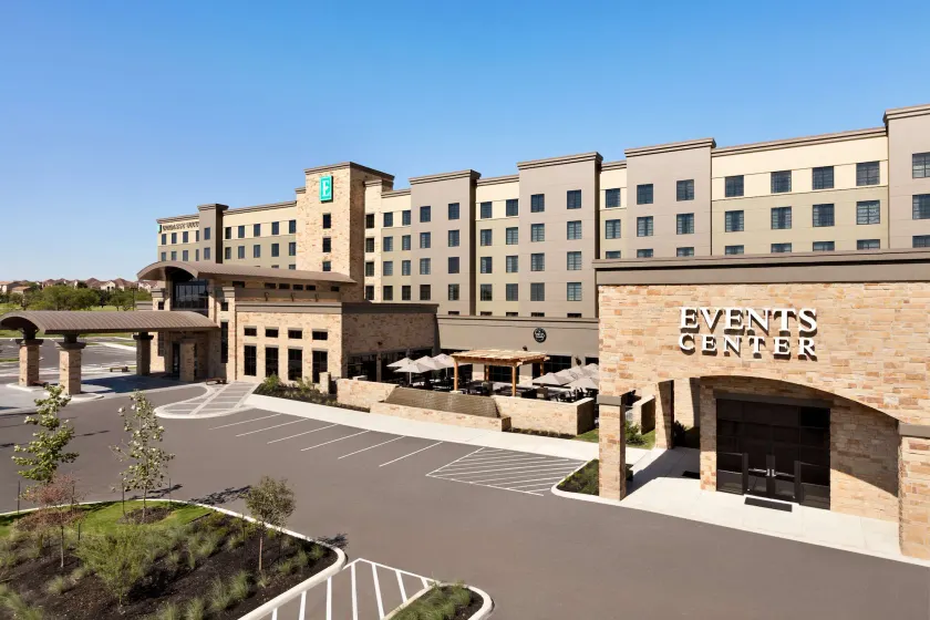 Embassy Suites by Hilton San Antonio Brooks Hotel & Spa - Image 1