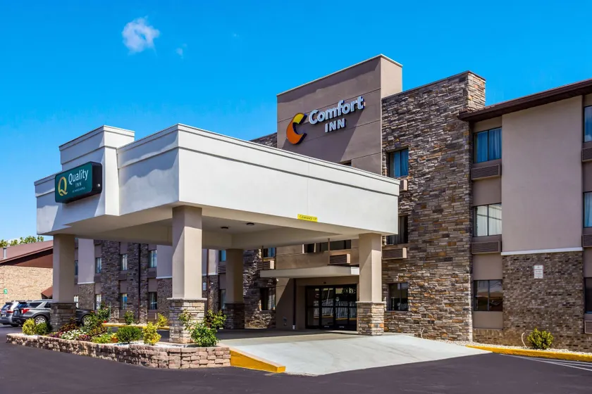 Quality Inn Charleston South - Image 1