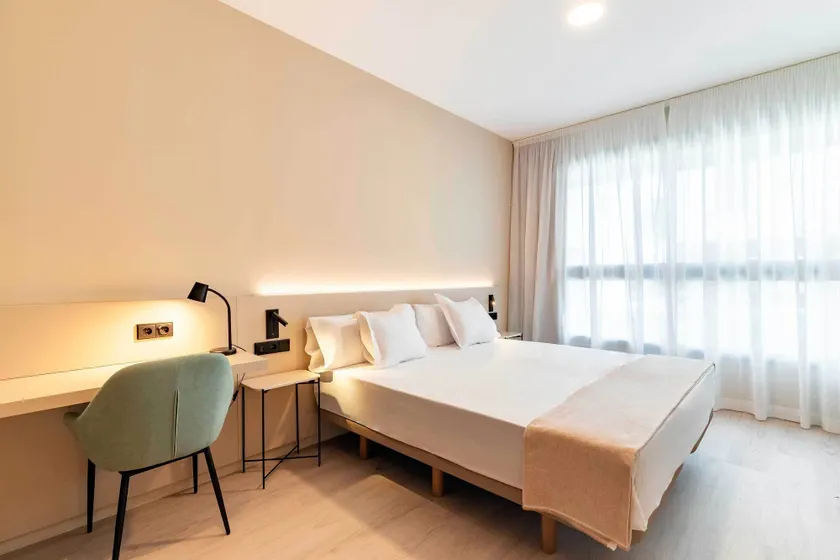 HQ Arena Hotel - Image 1