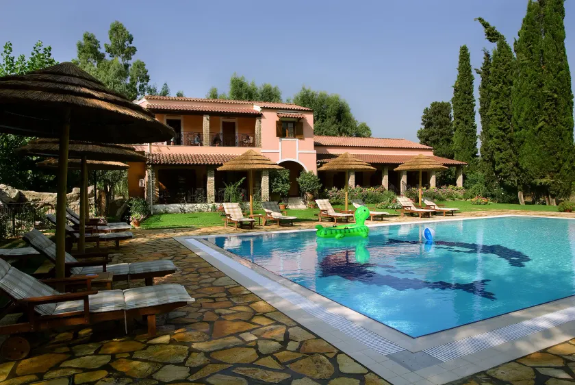 Corfu Club Apartments - Image 1