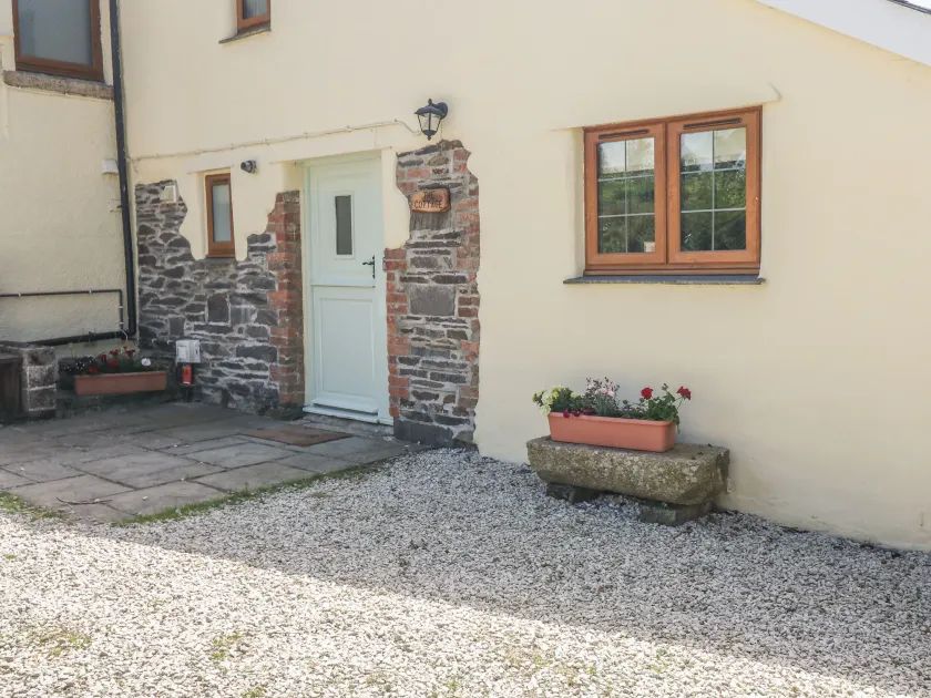Lower West Curry Cottage - Image 1
