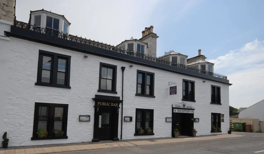 The Crown Hotel - Image 1
