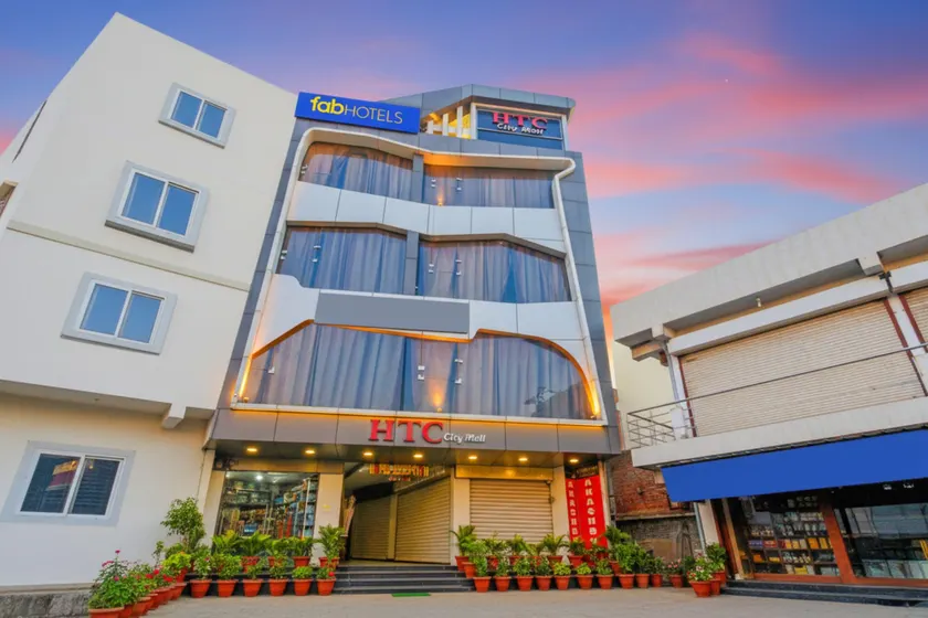 FabHotel HTC - Image 1