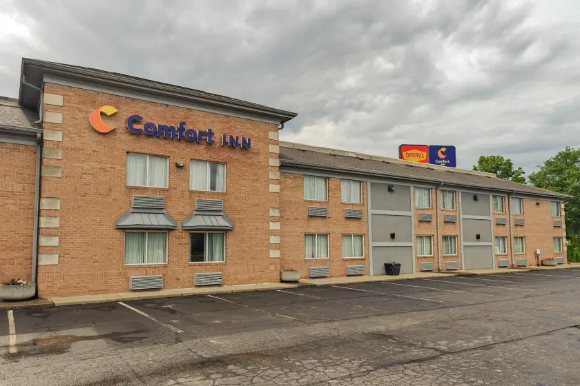Comfort Inn Indianapolis South I-65 - Image 1